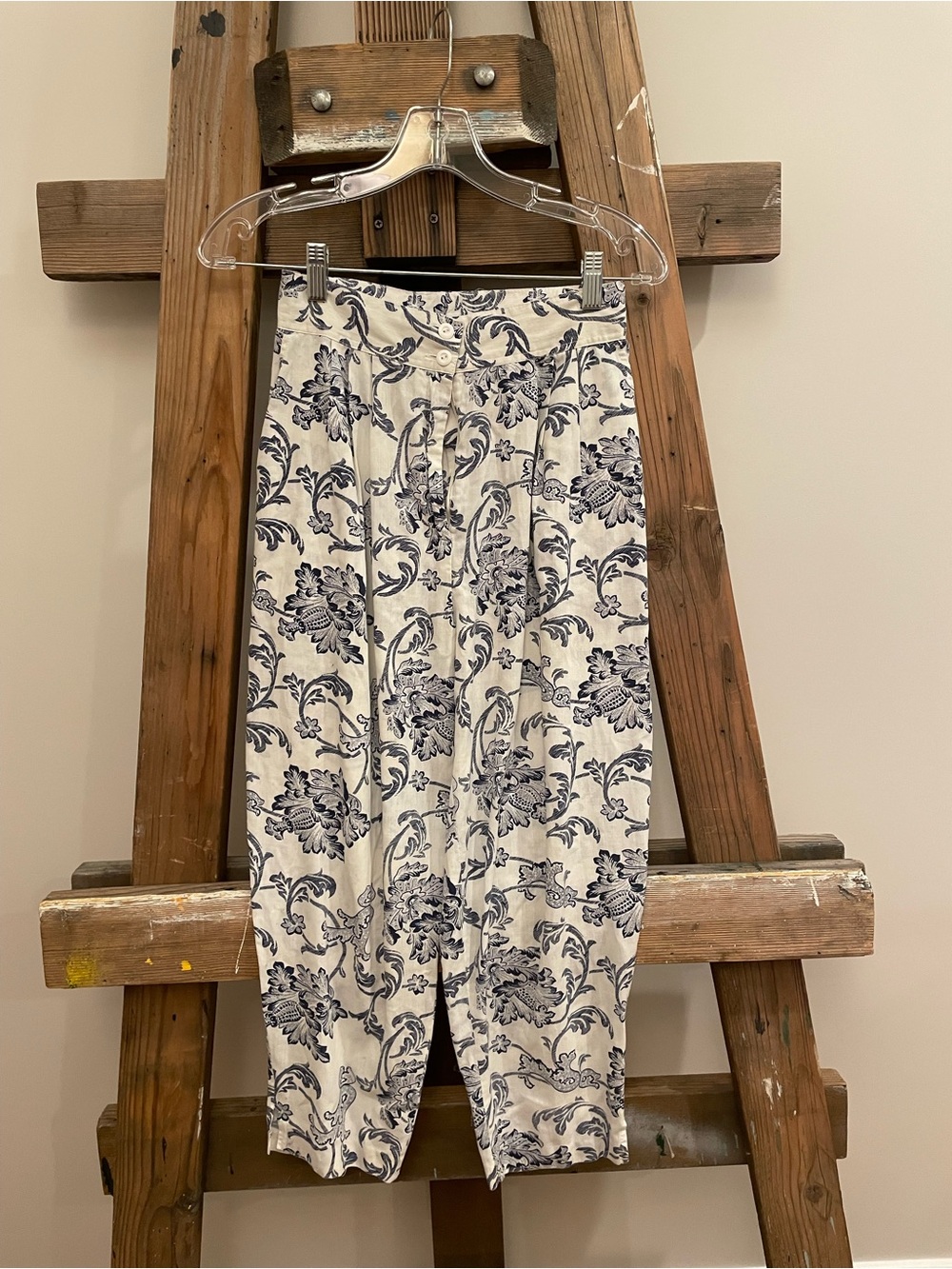 Men's Cream Floral Print Casual Pants